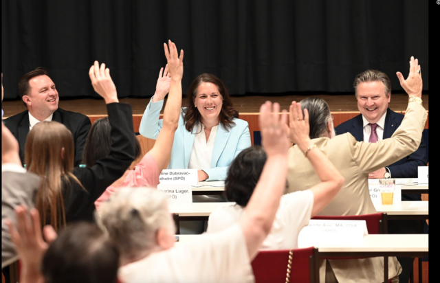 Am 20. September findet die erste Sitzung der Brigittenauer Bezirksvertretung mit Christine Dubravac-Widholm als Bezirksvorsteherin statt. Sie wurde im Juli einstimmig gewählt.  | Foto: Markus Sibrawa/PID