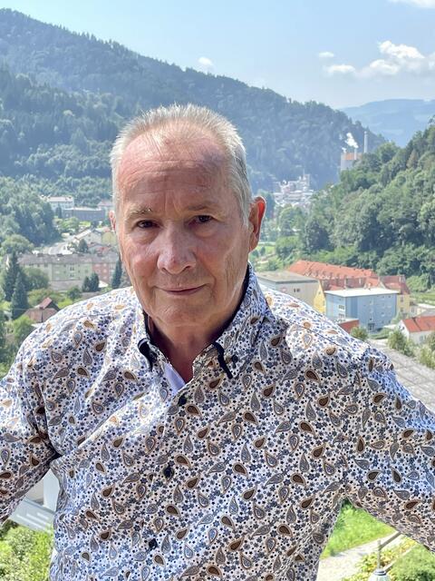 Der ehemalige Vizebürgermeister und Sammler Willi Krejza aus Frantschach-St. Gertraud. | Foto: MeinBezirk.at