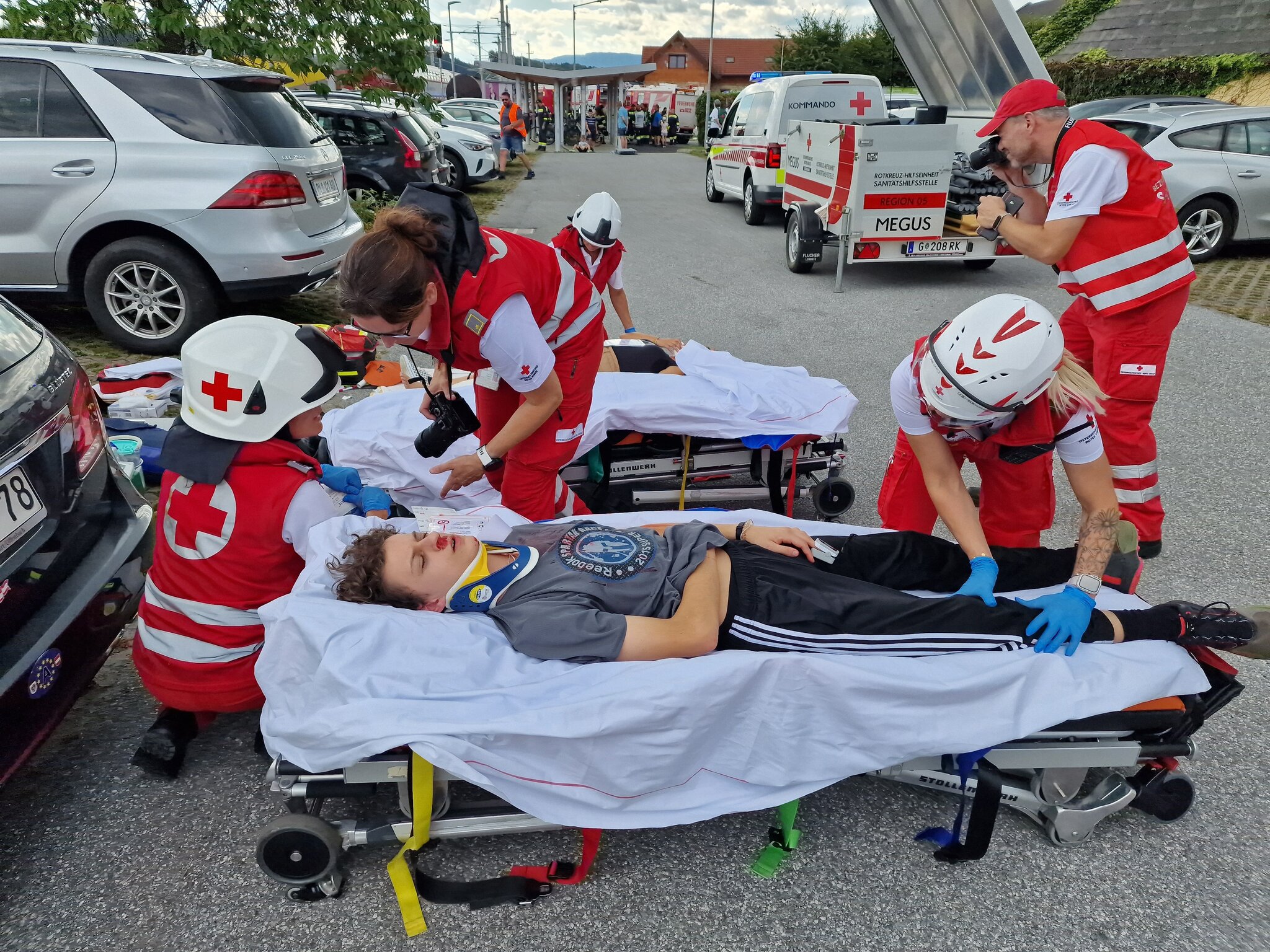 Gro-einsatz-am-Bahnhof-in-Gro-St-Florian