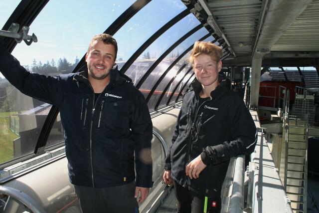 Betriebsleiter Dominik Rabeder mit Lehrling Maximilian Sigl. | Foto: Blaschek