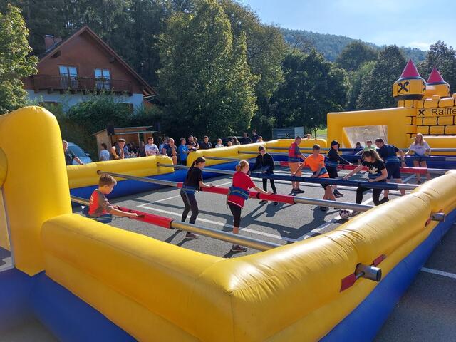 In Stattegg traf sich die Feuerwehrjugend, um ihr Riesenwuzzlerturnier zu veranstalten. | Foto: Roman Hußnigg-Peukert