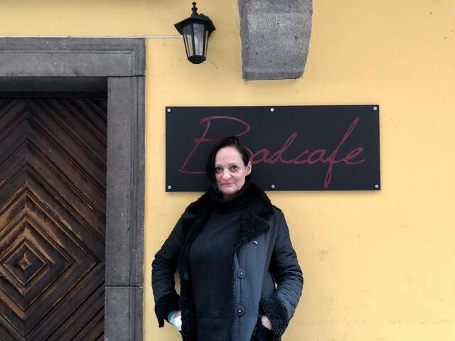 Alexandra Pervulesko, hier als Badcafé-Pächterin, steigt beim Gasthaus Reisinger in Neulichtenberg ein. | Foto: BRS/Gschwandtner