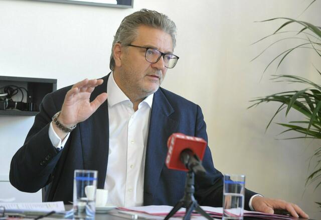 Nach einem Vorfall in der Klinik Donaustadt meldete sich Gesundheitsstadtrat Peter Hacker zu den Vorkommnissen. | Foto: PID/Walter Schaub-Walzer