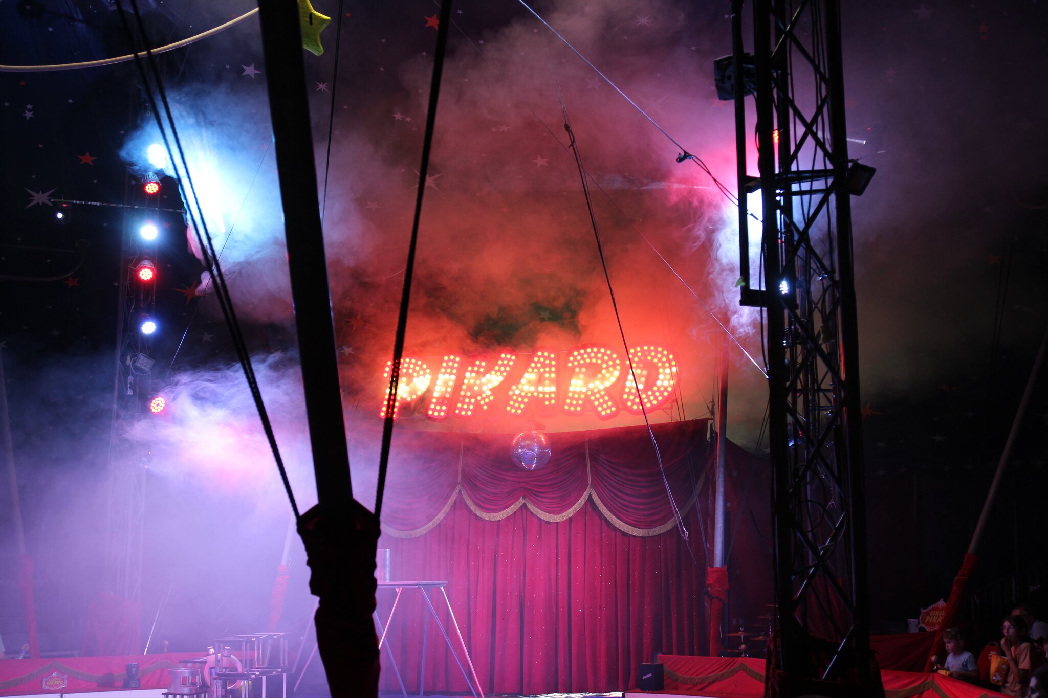 Circus-Pikard