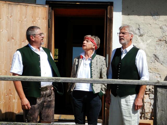 Jodel-Einlagen des Neuberger Wirtshaustrio mit  Martin Veitschegger sowie Traude und Hubert Holzer. | Foto: Alpenverein Edelweiss