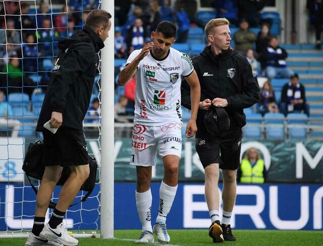 Bei Verletzungen muss Seppi Rainer auch auf das Spielfeld. | Foto: Privat