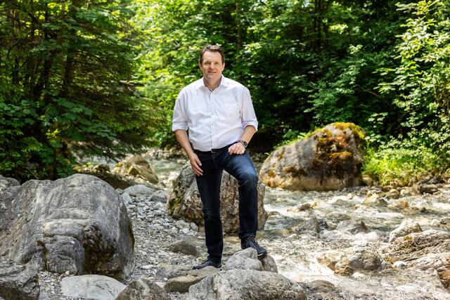 LR Zumtobel: "Ich lade alle Gemeinden und Regionen ein, am KLAR!-Förderprogramm teilzunehmen, um sich intensiv und vorausschauend mit der Anpassung an die Folgen des Klimawandels auseinanderzusetzen." | Foto: © Land Tirol/Steinlechner