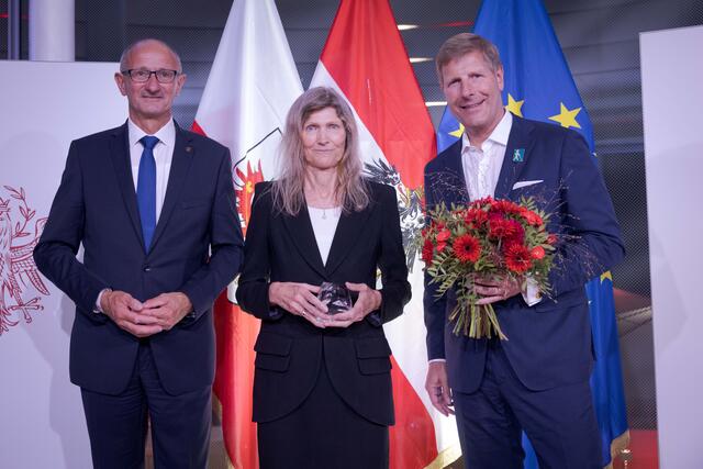 LH Mattle, Ingeborg Hochmair-Desoyer, Präsident Hadschieff. | Foto: © Land Tirol/Lechner