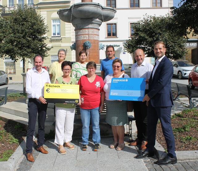 Spendenübergabe in Scheibbs: Beim zehnten Benefiz-Waldfest konnten insgesamt 1.400 Euro für den Hospizverein lukriert werden. | Foto: Stadtgemeinde Scheibbs