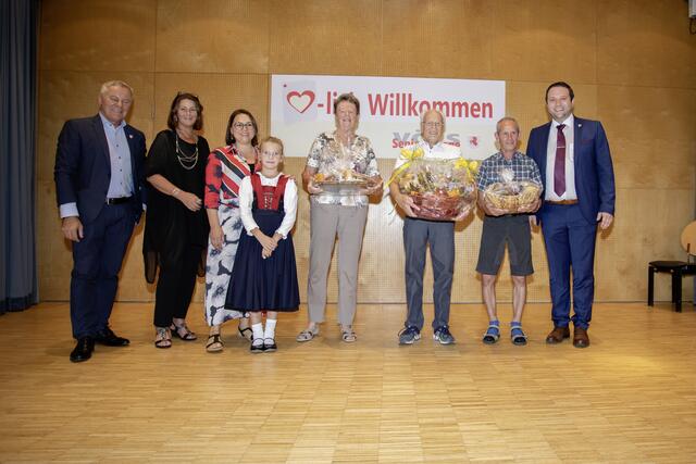 Highlight der Seniorentage war auf jeden Fall das große Gewinnspiel. Drei große Geschenkkörbe erfreuten die Gewinnerin und die Gewinner.  | Foto: Fotostudio Wedermann/Privat 
