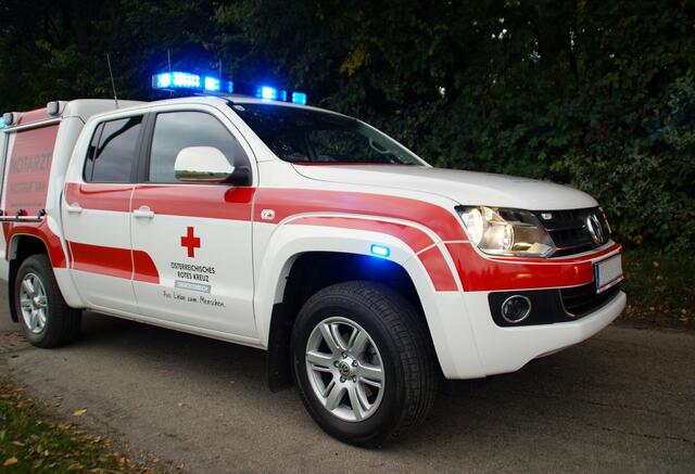 Die verunfallte Fahrradfahrerin musste ins Bezirkskrankenhaus eingeliefert werden.