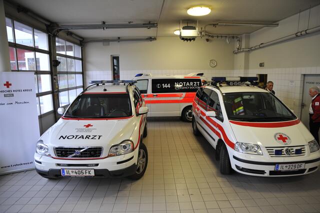 10 Jahre NEF Telfs 2013 - u.a. mit 2. Fahrzeug Volvo XC 90. | Foto: Daniel Liebl