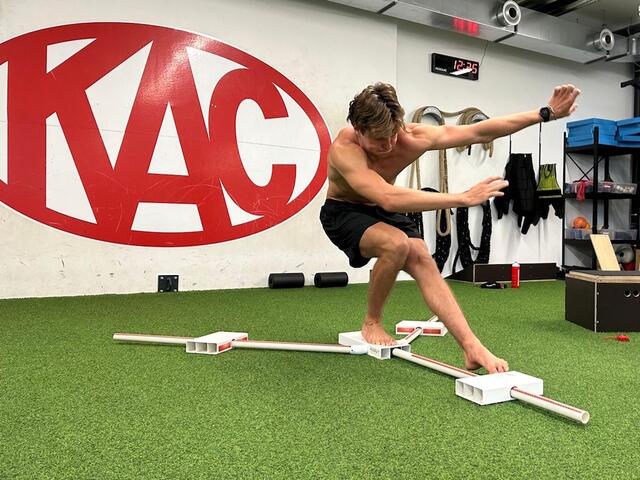 Beweglichkeit und Kraft: Daran wird bei den Rotjacken laufend gearbeitet.  | Foto: EC-KAC