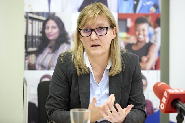 Ganz oben auf der Agenda steht auch die Unterstützung für die Generation 55 plus mit gesundheitlichen Problemen.  | Foto: photonews.at/Georges Schneider