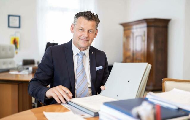 Christian Scheider: "Ich habe kein Problem mit der Abschaffung des Amtsgeheimnisses, es müssen nur die gleichen Regeln für alle gelten" | Foto: tinefoto.com | martin steinthaler