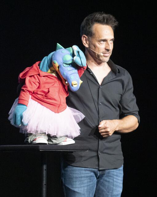 Tricky Niki mit Emil dem sprechenden Krokodil | Foto: Gerhard MALY