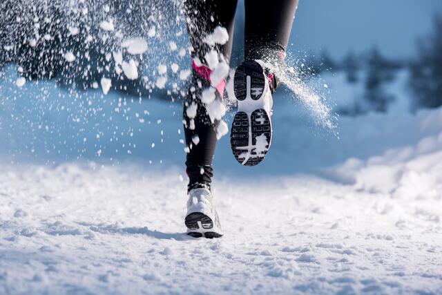 Wir starten laufend ins neue Jahr 2023 beim Silvesterlauf in Graz. | Foto: PantherMedia