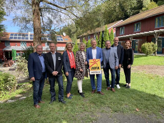 Strassegger, Tesch, Kaltenegger, Winkelmeier, Wendl, Rosenberger, Waxenegger und Oberhofer. | Foto: Angelika Kern