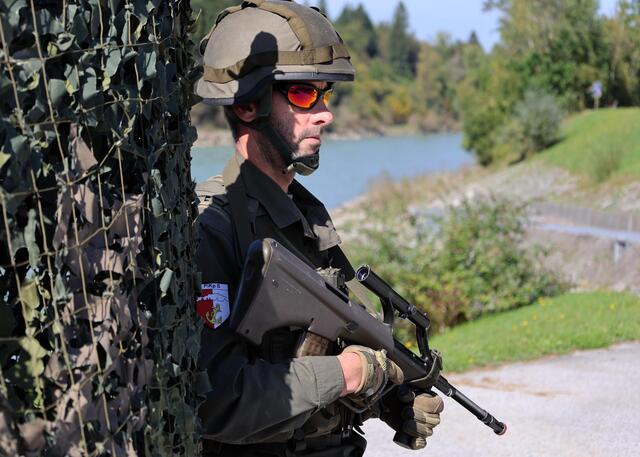 Das Pionierbataillon 2 (Salzburger Pioniere) ist ein Verband der 6.Gebirgsbrigade und gehört somit zur Gebirgstruppe. Die Spezialfähigkeiten der Salzburger Pioniere sind die Pionierunterstützung im Gebirge und der Feldlagerbau.
 | Foto: Bundesheer, Fotograf: Wolfgang Riedlsperger