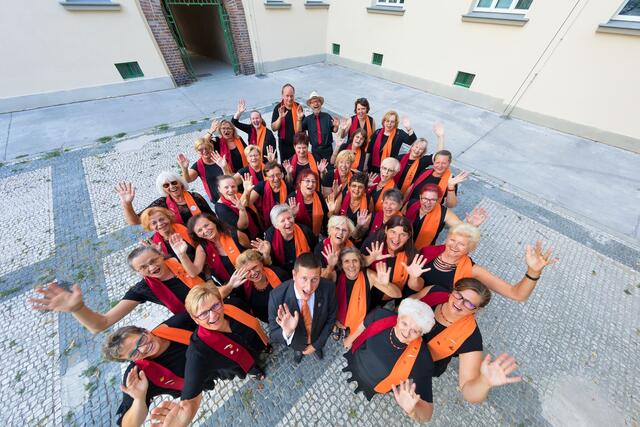 Der "1. Wiener Gemeindebauchor" feiert heuer sein 15. Jahr.  | Foto: Schedl
