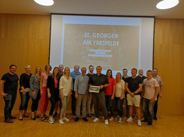 Kernteam NÖ Foto: 1 Gemeinde21 St. Georgen/Y. mit Helmut Poppe und Krejone Kastrati (Poppe*Prehal Architekten, Oliver Wurz (Rosinak &amp; Partner) und Romina Jenei (RegioPlan);  | Foto: Gemeinde St. Georgen/Y.