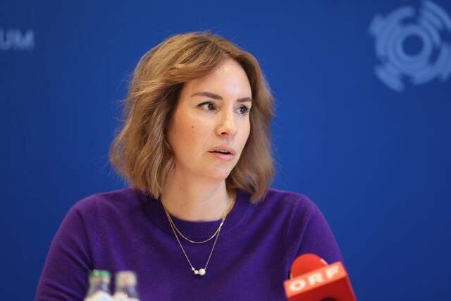 Simone Mérey gab den anwesenden einen Einblick in den von Stress geplagten Alltag einer Pflegekraft. | Foto: European Health Forum Gastein