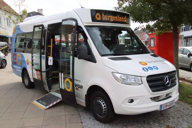 Die Verkehrsbetriebe bieten seit September zusätzliche Busverkehre und neue Anrufsammeltaxis an. | Foto: Martin Wurglits