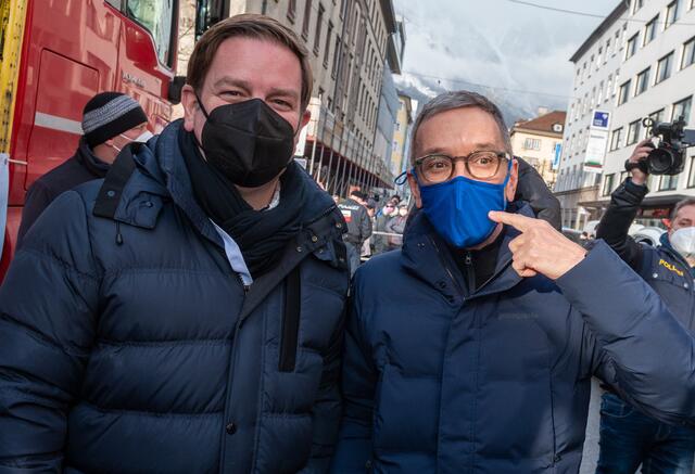 Pressefoto im Jänner 2022:  Markus Abwerzger und Herbert Kickl mit Maske | Foto: zeitungsfoto.at