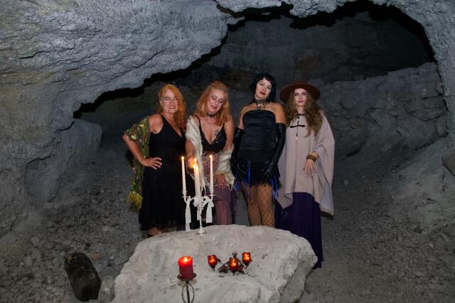 v.l.n.r Gabi Kroneis, Petra Mrak, Leane Rauch und Oana Miclaus