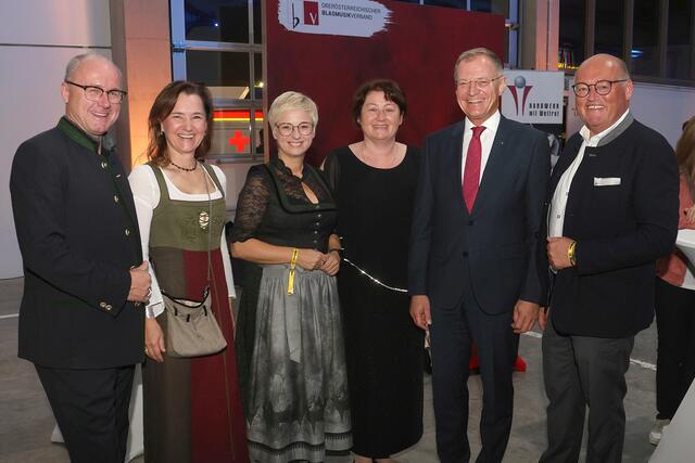 Günther Baschinger, Susanne Pühringer, Doris Hummer, Andrea Märzendorfer, Thomas Stelzer, Laurenz Pöttinger. | Foto: Andreas Maringer