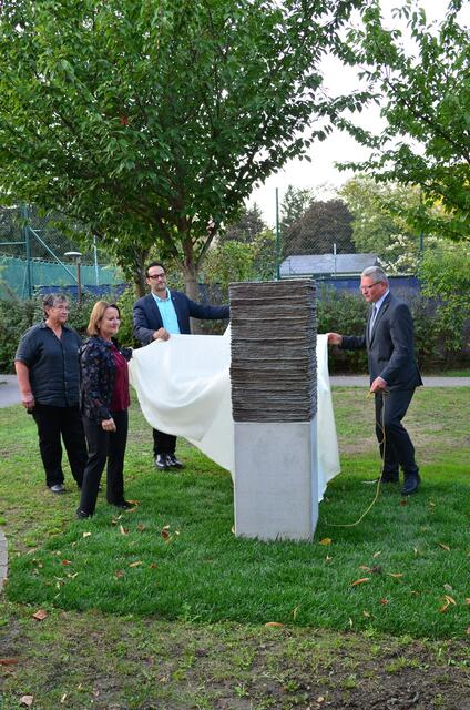 Marta Stamenov, Stadträtin Waltraud Frotz, Hermann Dikowitsch | Foto: Stadtgemeinde Purkersdorf