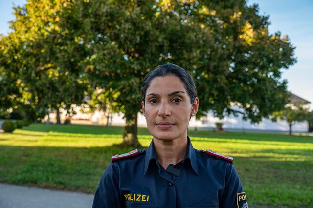 Pressesprecherin Fulya Öncel, Landespolizeidirektion OÖ | Foto: TEAM FOTOKERSCHI / BRANDSTÄTTER