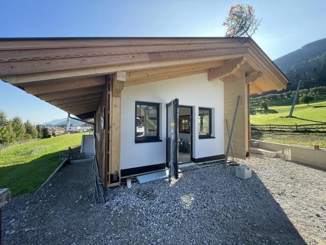 Das Rinner Liftstüberl wurde um ein Gebäude erweitert und hat nun eine barrierefreie WC-Anlage sowie eine Wickelstation. | Foto: Kendlbacher