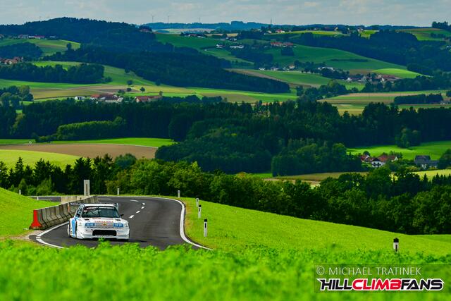 Rallye-Pilot Karl Schagerl aus Purgstall an der Erlauf sicherte sich beim Bergrennen in St. Agatha den Tourenwagen-Gesamtsieg. | Foto: HillClimbFans/Michael Tratinek