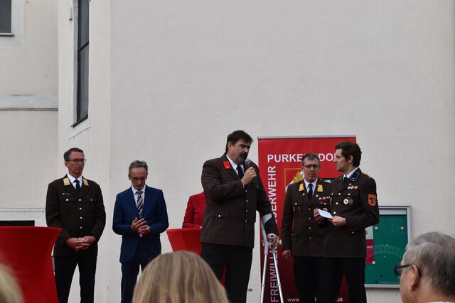 Bürgermeister bei seiner Rede. | Foto: Oskar Benisch