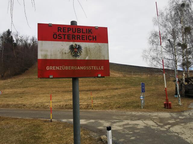 An den slowakischen Grenzübergängen zu Polen, Tschechien, und Österreich wird wieder kontrolliert. | Foto: derWaltl