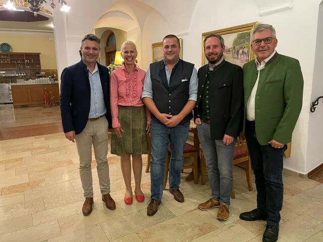 (v.l.): Präsident Rupert Quehenberger, BO-Stv. LAbg. Nicole Leitner, BO Michael Schmidhuber, BOStv. Alexander Eisl und Landesrat Josef Schwaiger. | Foto: Salzburger Bauernbund