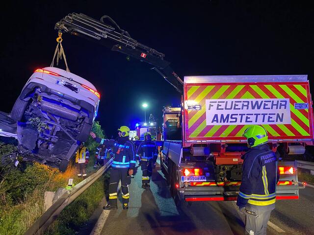 Bergung Unfallfahrzeug | Foto: Abschnittsfeuerwehrkommando Amstetten