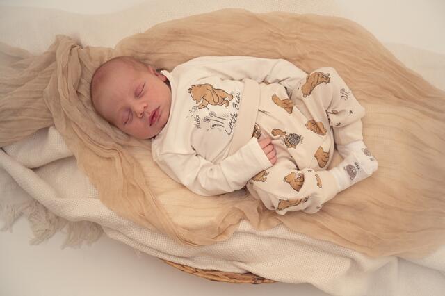 Paul
Geburt: 26. Juli 2023
Eltern: Michelle Winter und Matthias Safner
Tiefenbach
3.870 g, 52 cm | Foto: KK