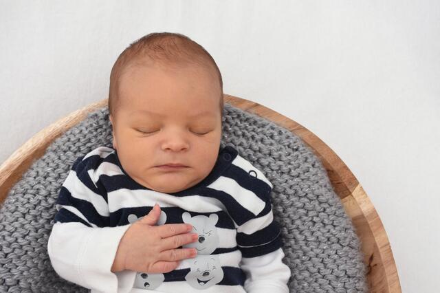 Ben
Geburt: 13. September 2023
Eltern: Sabrina Krois und Hannes Matheuschitz
Tieschen
3.760 g, 54 cm | Foto: Baby Smile