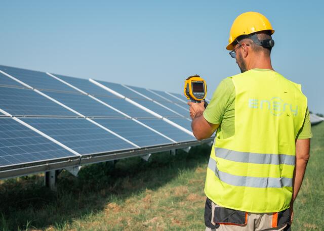 Ein Hektar PV versorgt rund 250 Haushalte ein Jahr lang mit Strom | Foto: Enery