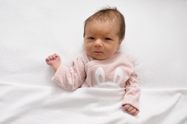 Sarah
Geburt: 3. Juli 2023
Eltern: Anna Friedl und Christoph Herzog
Gossendorf
3.230 g, 52 cm | Foto: KK