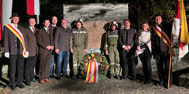 Daniel Grudnik, Josef Lobnig, Mag Andreas Sneditz, Kai Glantschnig, Gerald Grebenjak (von li)
GR Wolfgang Miglar, GR Carmen Furian und Markus Lakounigg (vo rechts)