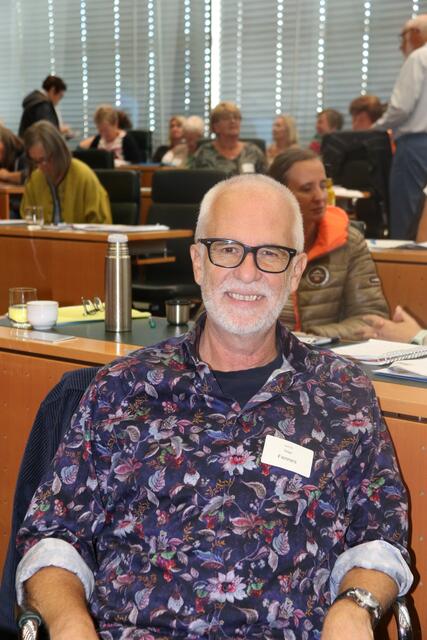 Dr. Sepp Fennes, Trainer und Coach, sprach zum Thema Selbstfürsorgliche Wege zur Präsenz in der Begleitung von Menschen im Palliativen Kontext.  | Foto: Hospiz NÖ
