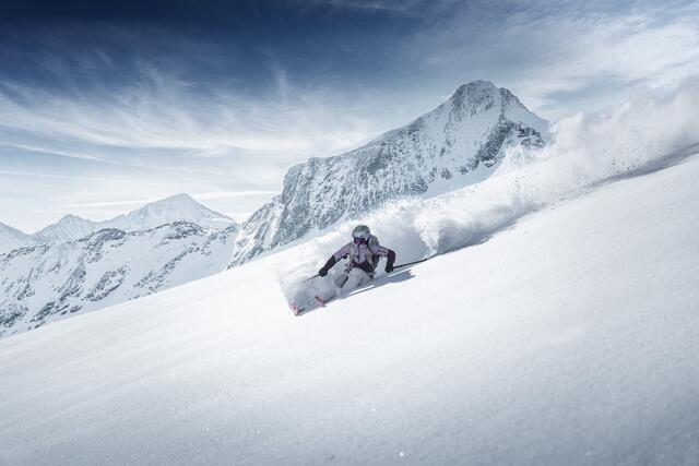 Am Kitzsteinhorn kommen auch Freerider auf ihre Kosten. | Foto: Kitzsteinhorn / Christoph Oberschneider