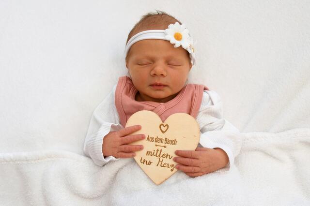 Johanna Fritz, Geboren: 07.09.2023, Eltern: Melanie und Bernd Fritz aus Mautstatt, Gewicht: 2680 g, Größe: 47 cm | Foto: BabySmile