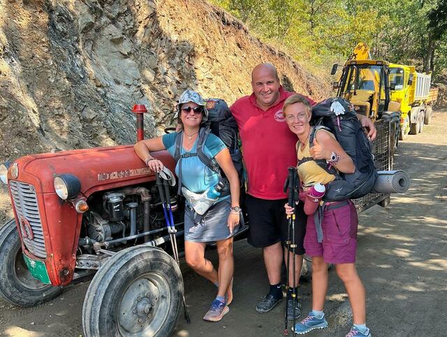 Bekanntschaften im Kosovo

 | Foto: Estelle u. Charlène