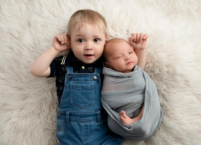 Valentin Mauerhofer, Geboren: 31.05.2023, Eltern: Corinna und Peter Mauerhofer aus Fischbach, Gewicht: 4250 g, Größe: 53 cm | Foto: Viktoria Hofer