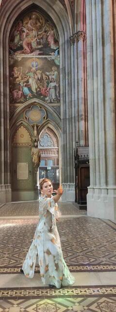 Bibel Pfad Veranstaltung 2023
Chant de Paix, 32acts_breath & fire“ Tanzmeditation in der Wiener Votivkirche 
Tatjana Christelbauer (Tanz)
 | Foto: Tatjana Christelbauer