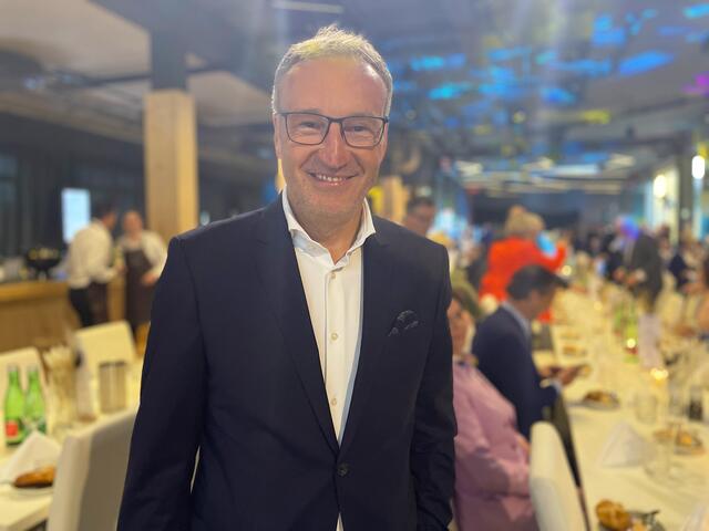 Firmengründer Manfred Rosenstatter blickte bei der Feier zurück und nach vorne. | Foto: sm
